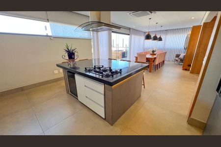 Apartamento à venda com 376m², 5 quartos e 6 vagasCozinha