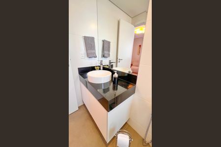 Apartamento à venda com 376m², 5 quartos e 6 vagasBanheiro Social 3