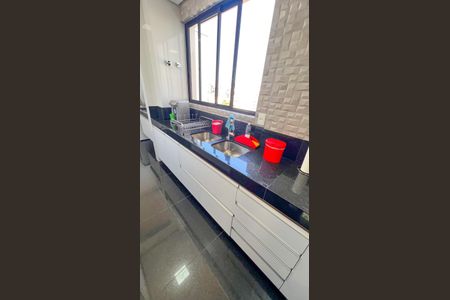 Apartamento à venda com 376m², 5 quartos e 6 vagasCozinha