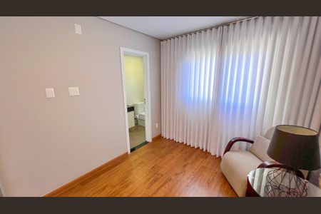 Apartamento à venda com 376m², 5 quartos e 6 vagasQuarto