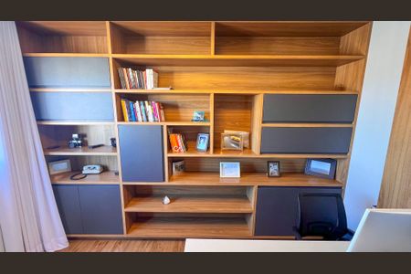 Apartamento à venda com 376m², 5 quartos e 6 vagasEscritório