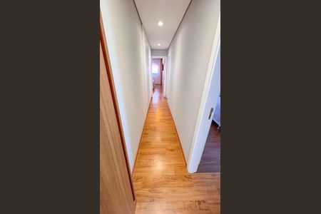 Apartamento à venda com 376m², 5 quartos e 6 vagasCorredor