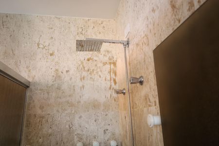 Casa à venda com 945m², 4 quartos e 2 vagasBanheiro da Suíte 1