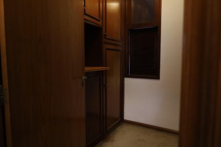 Casa à venda com 945m², 4 quartos e 2 vagasSuíte 2