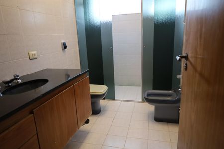 Casa à venda com 945m², 4 quartos e 2 vagasBanheiro