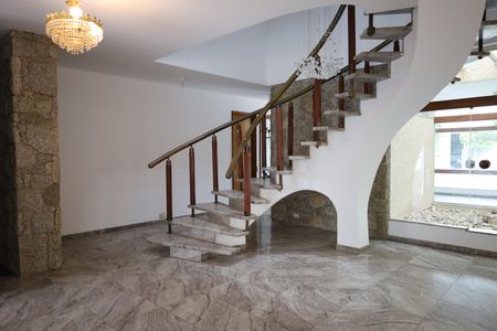 Casa à venda com 945m², 4 quartos e 2 vagasSala 2