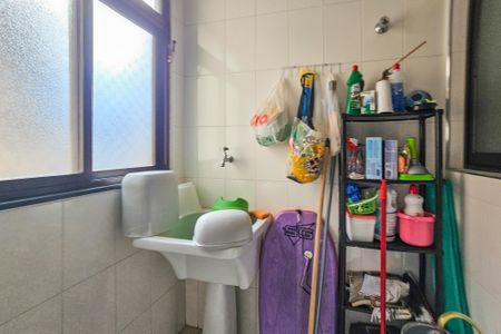 Apartamento para alugar com 70m², 2 quartos e 1 vagaÁrea de serviço