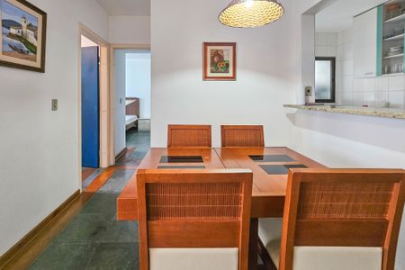 Apartamento para alugar com 70m², 2 quartos e 1 vagaSala