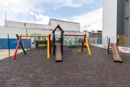 Apartamento à venda com 54m², 2 quartos e 1 vaga Apartamento à venda com 54m², 2 quartos e 1 vagaÁrea comum - Playground