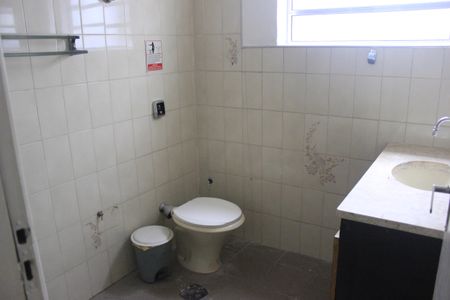 Casa para alugar com 350m², 4 quartos e 5 vagasBanheiro 1 - (casa 01)