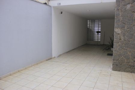 Casa para alugar com 350m², 4 quartos e 5 vagasGaragem