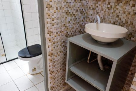 Apartamento à venda com 45m², 2 quartos e 1 vaga Apartamento à venda com 45m², 2 quartos e 1 vagaBanheiro