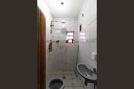 Casa à venda com 595m², 3 quartos e 2 vagasBanheiro Social