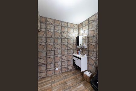 Casa à venda com 595m², 3 quartos e 2 vagasBanheiro da Suíte