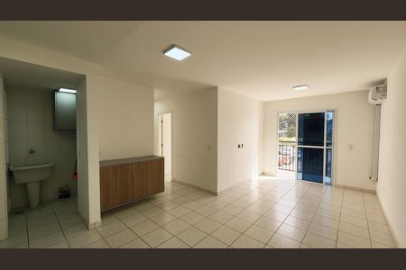 Sala de apartamento à venda com 3 quartos, 72m² em Vila Santa Maria, Jundiaí