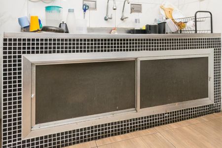 Casa à venda com 96m², 4 quartos e 2 vagasCozinha - Armários