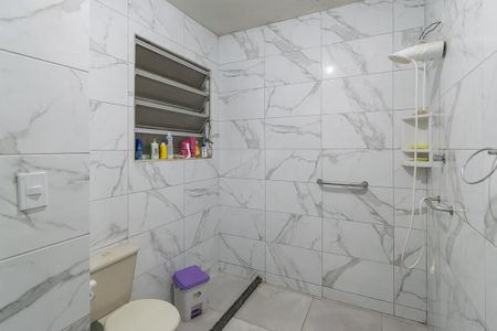Casa à venda com 96m², 4 quartos e 2 vagasBanheiro Social