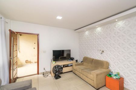 Casa à venda com 96m², 4 quartos e 2 vagasSala