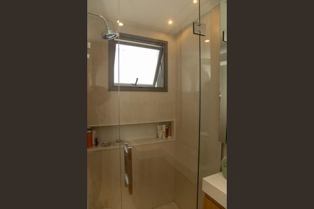 Apartamento à venda com 125m², 2 quartos e 2 vagas Apartamento à venda com 125m², 2 quartos e 2 vagasBanheiro da Suíte 1