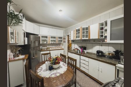 Casa para alugar com 160m², 3 quartos e sem vagaCozinha