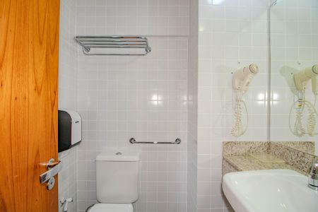 Studio à venda com 29m², 1 quarto e sem vaga Studio à venda com 29m², 1 quarto e sem vagaBanheiro