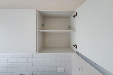 Apartamento à venda com 42m², 1 quarto e sem vaga Apartamento à venda com 42m², 1 quarto e sem vagaCozinha - Armários