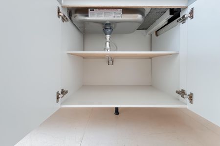 Apartamento à venda com 42m², 1 quarto e sem vaga Apartamento à venda com 42m², 1 quarto e sem vagaCozinha - Armários