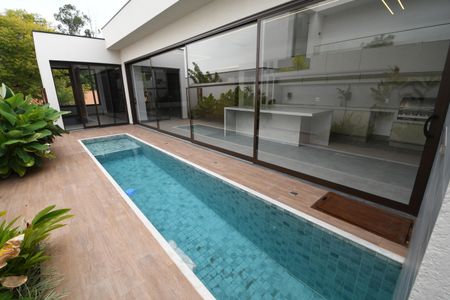 Casa de condomínio à venda com 350m², 3 quartos e 4 vagasÁrea comum - Piscina