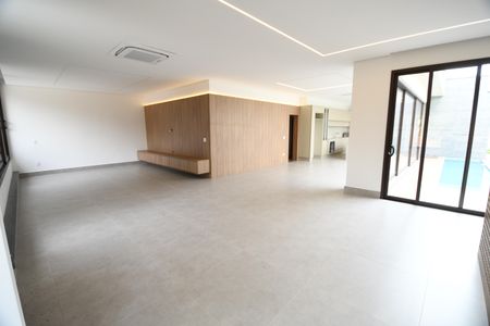 Casa de condomínio à venda com 350m², 3 quartos e 4 vagasSala