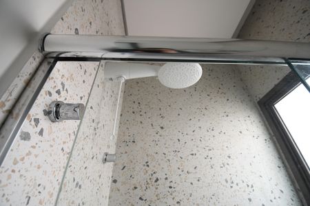 Casa de condomínio à venda com 350m², 3 quartos e 4 vagasBanheiro de serviço