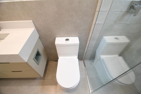 Casa de condomínio à venda com 350m², 3 quartos e 4 vagasBanheiro da Suíte 2