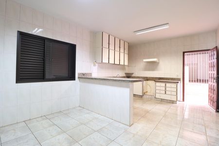 Casa para alugar com 222m², 5 quartos e 3 vagasCozinha