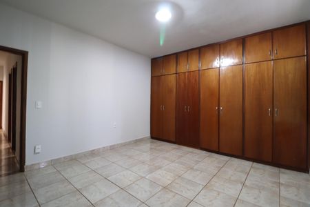 Casa para alugar com 222m², 5 quartos e 3 vagasQuarto 2