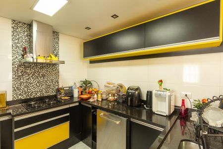 Casa de condomínio à venda com 144m², 3 quartos e 2 vagas Casa de condomínio à venda com 144m², 3 quartos e 2 vagasCozinha