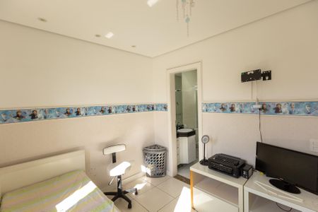 Casa de condomínio à venda com 144m², 3 quartos e 2 vagas Casa de condomínio à venda com 144m², 3 quartos e 2 vagasSuíte