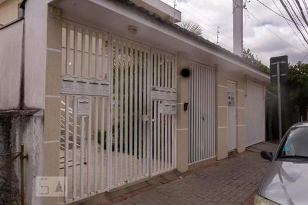 Casa de condomínio à venda com 144m², 3 quartos e 2 vagas Casa de condomínio à venda com 144m², 3 quartos e 2 vagasFachada