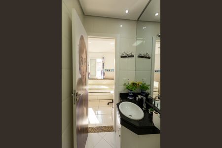 Casa de condomínio à venda com 144m², 3 quartos e 2 vagas Casa de condomínio à venda com 144m², 3 quartos e 2 vagasBanheiro da Suíte