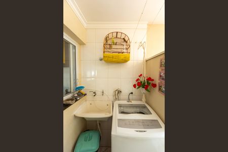 Casa de condomínio à venda com 144m², 3 quartos e 2 vagas Casa de condomínio à venda com 144m², 3 quartos e 2 vagasÁrea de Serviço