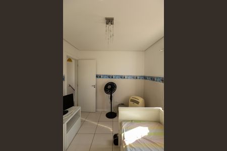 Casa de condomínio à venda com 144m², 3 quartos e 2 vagas Casa de condomínio à venda com 144m², 3 quartos e 2 vagasSuíte