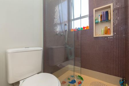 Apartamento à venda com 185m², 5 quartos e 4 vagasBanheiro 2