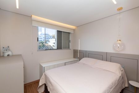 Apartamento à venda com 185m², 5 quartos e 4 vagasQuarto 3