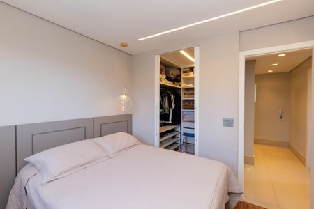 Apartamento à venda com 185m², 5 quartos e 4 vagasQuarto 3