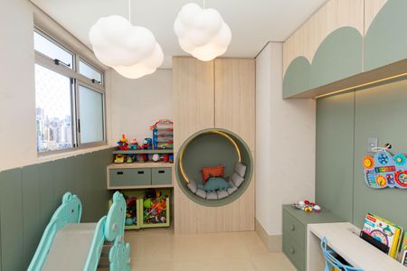 Apartamento à venda com 185m², 5 quartos e 4 vagasQuarto 1