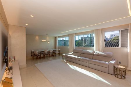 Apartamento à venda com 185m², 5 quartos e 4 vagasSala