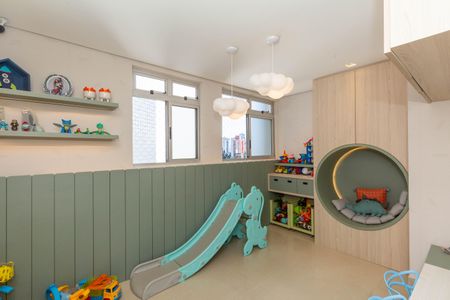 Apartamento à venda com 185m², 5 quartos e 4 vagasQuarto 1