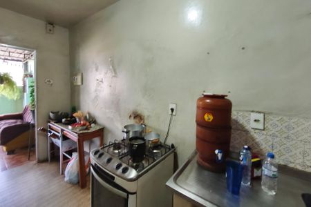 Casa à venda com 200m², 3 quartos e 2 vagas Casa à venda com 200m², 3 quartos e 2 vagasCozinha