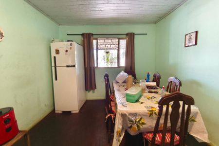 Casa à venda com 200m², 3 quartos e 2 vagas Casa à venda com 200m², 3 quartos e 2 vagasSala de Jantar