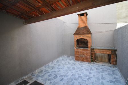 Casa à venda com 72m², 2 quartos e 1 vagaÁrea de Serviço