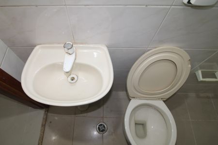 Casa à venda com 72m², 2 quartos e 1 vagaBanheiro 2