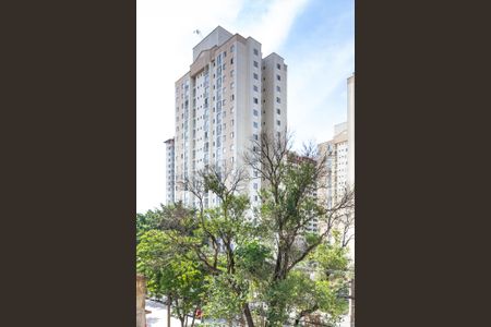 Apartamento para alugar com 37m², 2 quartos e sem vagaLavanderia - Vista